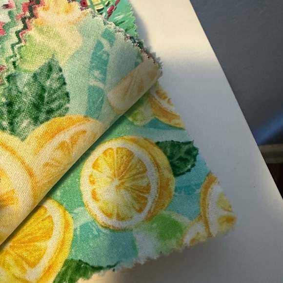 Loops & Threads Fabric Tissu 10in x 10in 20pc (bonus 6) - Picture 6 of 10